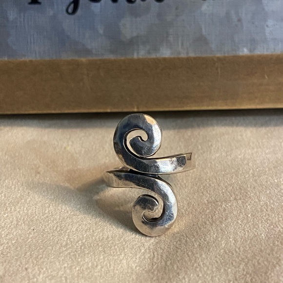 James Avery Jewelry - SOLDRetired James Avery Hammered Bypass swirl ring